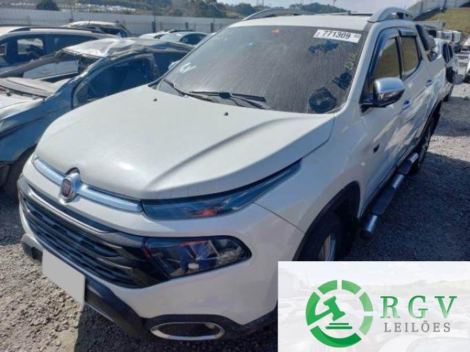 FIAT TORO 21/21 