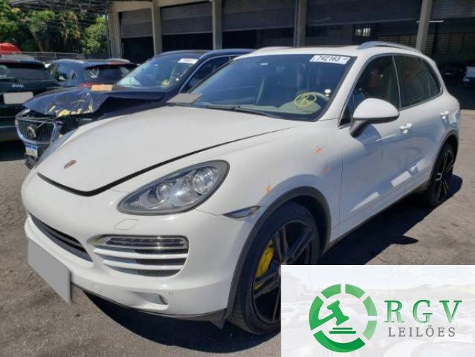 PORSCHE CAYENNE 13/13