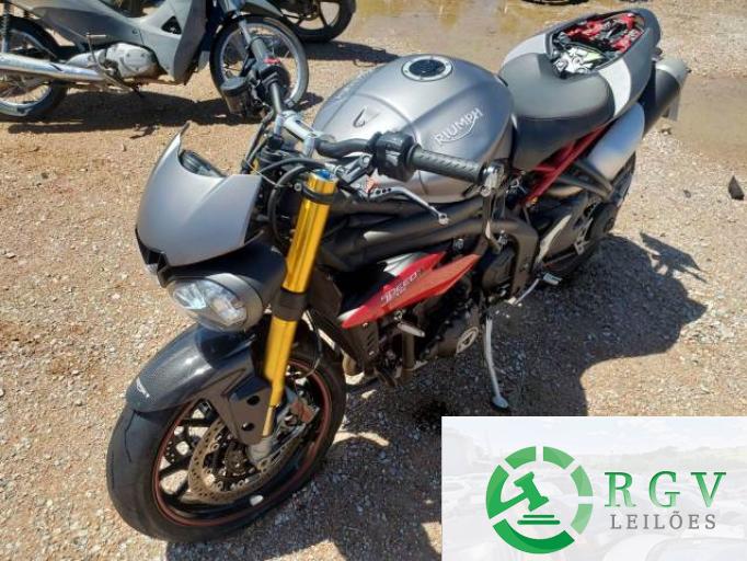 TRIUMPH SPEED TRIPLE 16/17